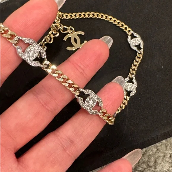 Classic 5 cc logo choker - Picture 2 of 3